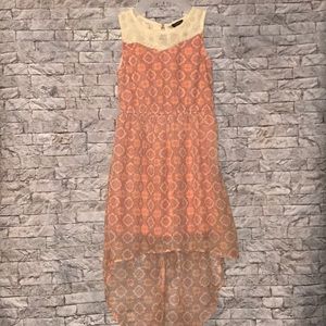 Make offer 🧡Adorable girls dress w/ lace detail🧡